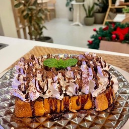 ขนมปังเนยสด+วิปปิ้งครีมช็อกโกแลต