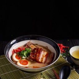 ราเมนหมูพะโล้