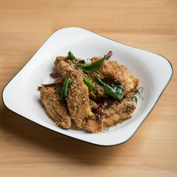ปีกไก่คลุกฝุ่น (Crispy Fried Chicken Wings)