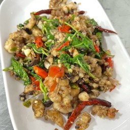 หนำเลี๊ยบกุ้งสับผัดกะเพรา
