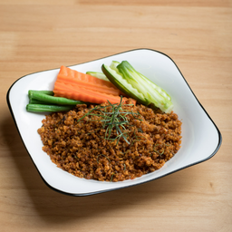 ปลาดุกผัดพริกขิง (Stir-Fried Catfish with Red Curry Paste)