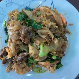 ผัดซีอิ๊วเนื้ิอ