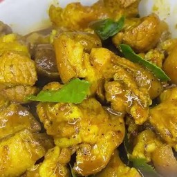 แกงคั่วขาหมูพริกแกงใต้