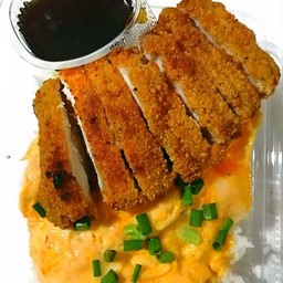 ข้าวไข่ข้นสะโพกไก่กรอบ