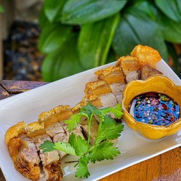 หมูกรอบจิ้ม 1 ขีด