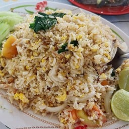 ข้าวผัดปูใหญ่