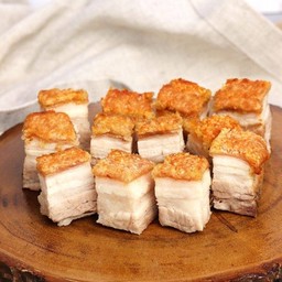 ผัดพริกเผาหมูกรอบราดข้าว