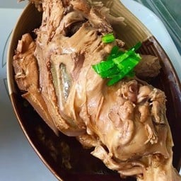 โครงไก่ต้มผะโล้