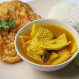 ข้าวแกงส้มไข่เจียว