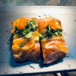 ซูชิเบคอนซอสสามรส