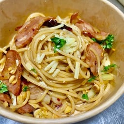 สปาเกตตีกระเทียมพริกแห้ง