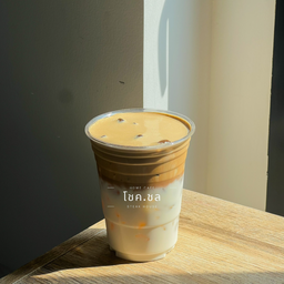 ดัลโกน่า คอฟฟี่ Dalgona Coffee