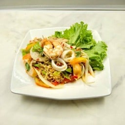 ยำมาม่า