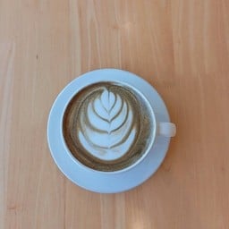 Hojicha Latte | โฮจิฉะลาเต้ ร้อน