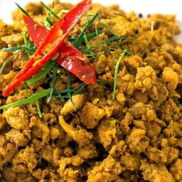 คั่วกลิ้งหมู กับข้าว