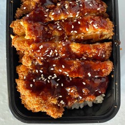 ข้าวหมูทอดซอสเกาหลี