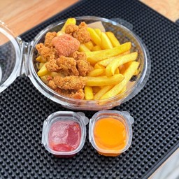 เฟรนช์ฟราย+ไก่ป๊อบ