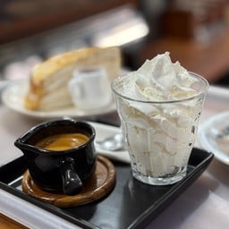 คัมพานา (เอสร้อน+วิปครีม)