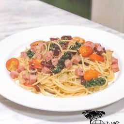 สปาเกตตี้ ผัดพริกแห้งสโม๊คเบค่อน