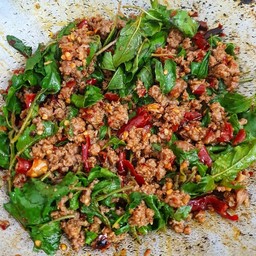 [อร่อยซ่ากับโค้ก] กะเพราเนื้ิอสับ +  โค้ก ไม่มีน้ำตาล (ขวด)