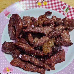 ข้าวเนื้อแดดเดียวทอด