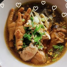 เตี๋ยวไก่นายหมู