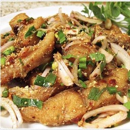 น้ำตกปลากะพง ทอด