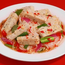 Spicy Vietnamese Sausage with Rice Noodles Salad