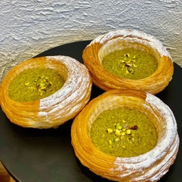 Matcha Pistachio Croissant - มัทฉะ พิสตาชิโอ้ ครัวซองต์