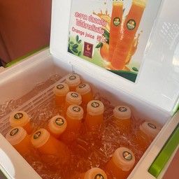 น้ำส้มคั้นสด