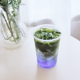 Blue Coconut Matcha | มัทฉะน้ำมะพร้าวอัญชัน