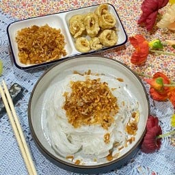 ขนมจีนน้ำย้อย&ขนมจีนคลุก - ร้านโบราณเมื่อวานนี้ -
