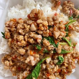 กะเพราหมูสับ