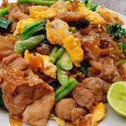 ผัดซีอิ้ว แม่ครัวใหญ่