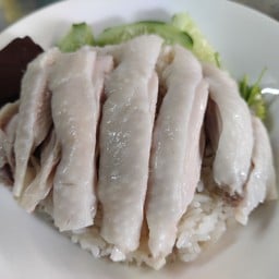 ข้าวมันไก่ตอน ช.ชัยวัฒน์ ตลาดส.รุ่งเรือง