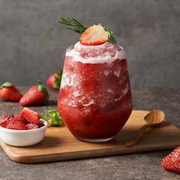 สตอเบอร์รี่ โยเกิร์ตปั่น