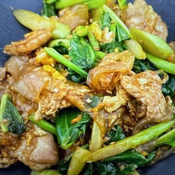 ผัดซีอิ้วหมู