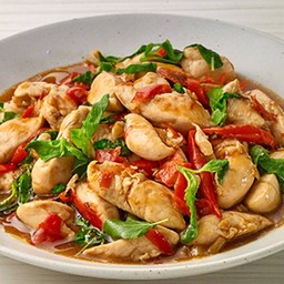 กะเพราอกไก่ชิ้น แม่ครัวใหญ่