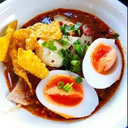 ก๋วยเตี๋ยวต้มยำไข่มะตูม