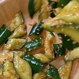 แตงกวาน้ำมันงา