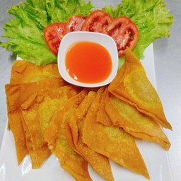 เกี๊ยวทอดไส้หมู  แม่ครัวใหญ่
