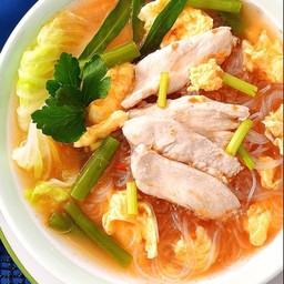 สุกี้ไก่ โบราณ แม่ครัวใหญ่