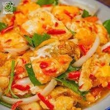 ยำไข่ดาว