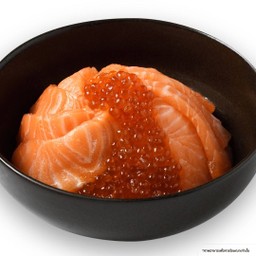 ข้าวหน้าแซลมอนไข่แซลมอน