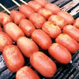 ชุดไส้กรอกแดง 10 ไม้