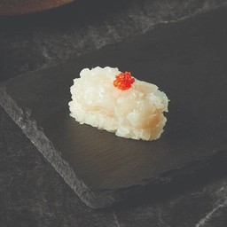 ซูชิปลาหมึกขาว