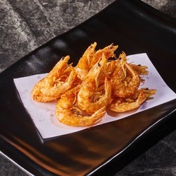 กุ้งตัวเล็กคลุกแป้งทอด