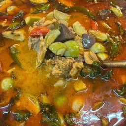 แกงเผ็ดมะเขือเปราะ
