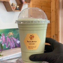 มัทฉะโฟมนมมะพร้าว