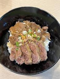 ข้าวหน้าเนื้อตุ๋น+พริกน้ำปลา